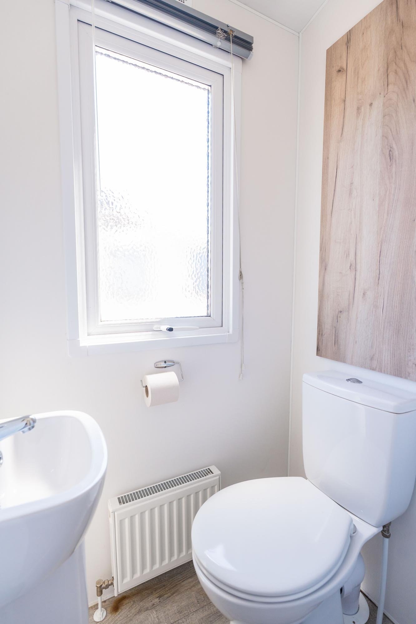 Toilet en wastafel van chalet Superieur de Luxe