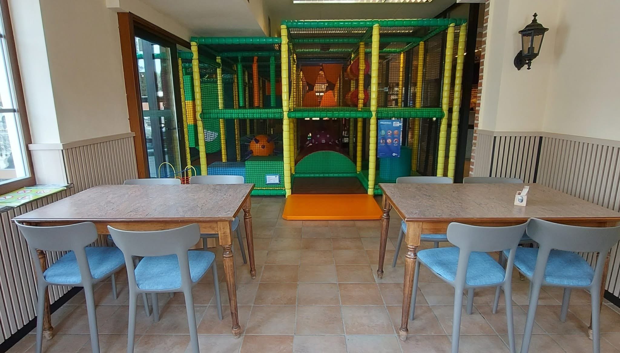 Indoor speeltuin wilhelm tell 3